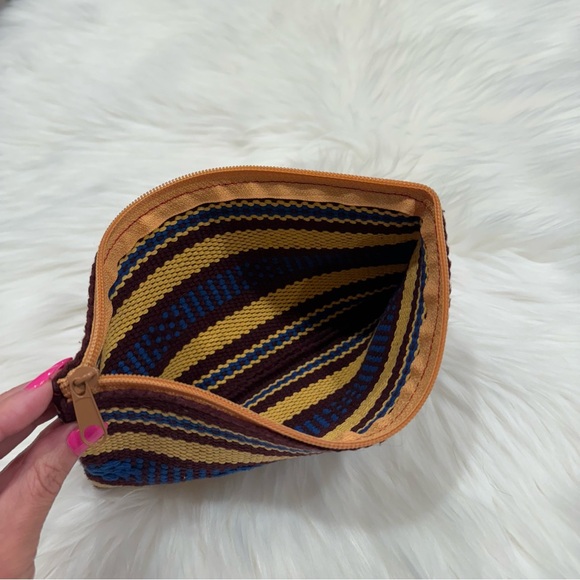 Handmade woven zipper money coin pouch purse or clutch - Picture 9 of 12